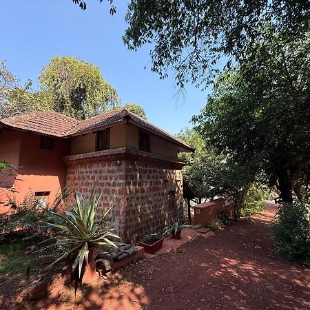 Lar Amorosa Boutique Hotel - Goa Calangute Exteriör bild