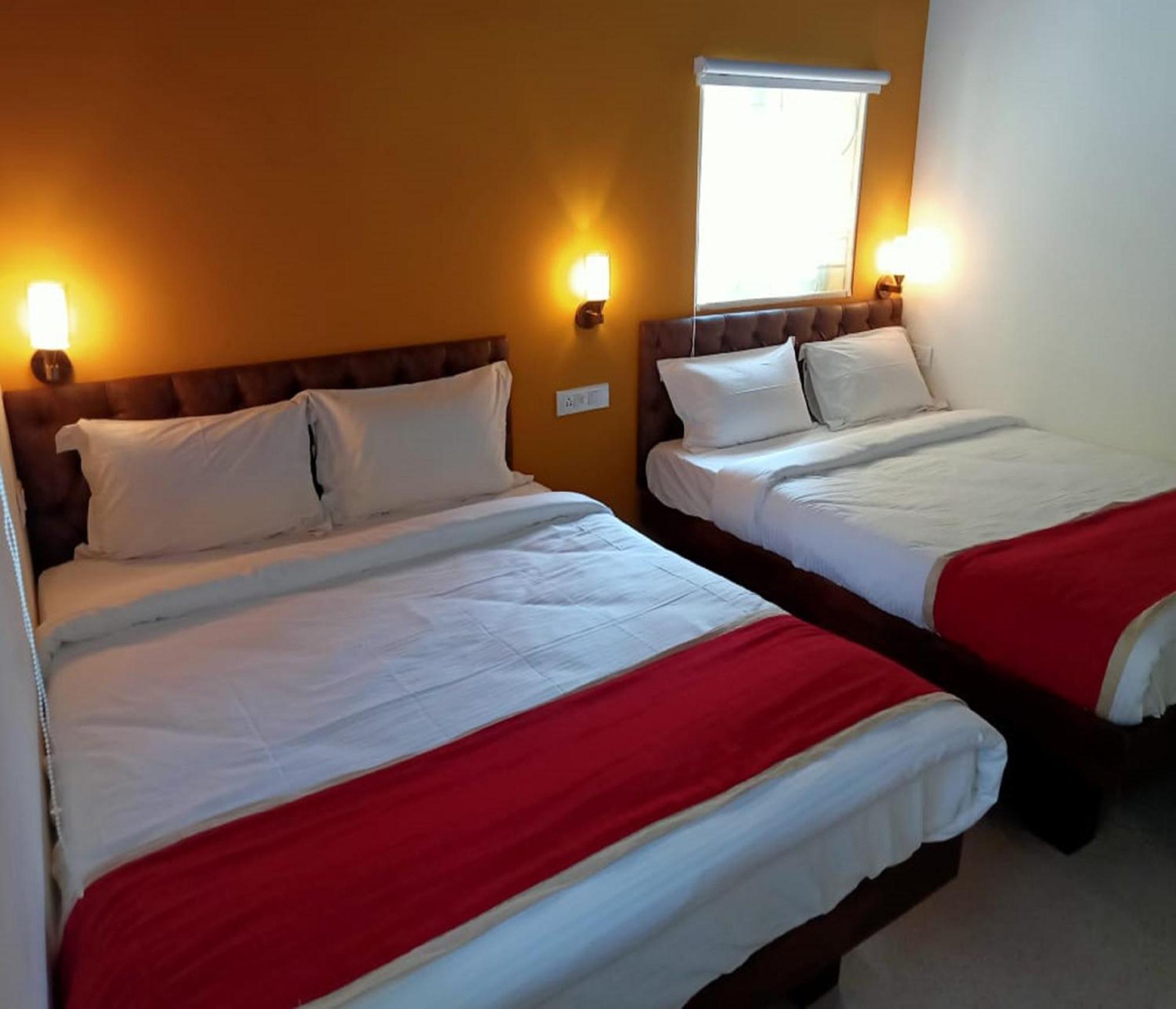 Lar Amorosa Boutique Hotel - Goa Calangute Exteriör bild