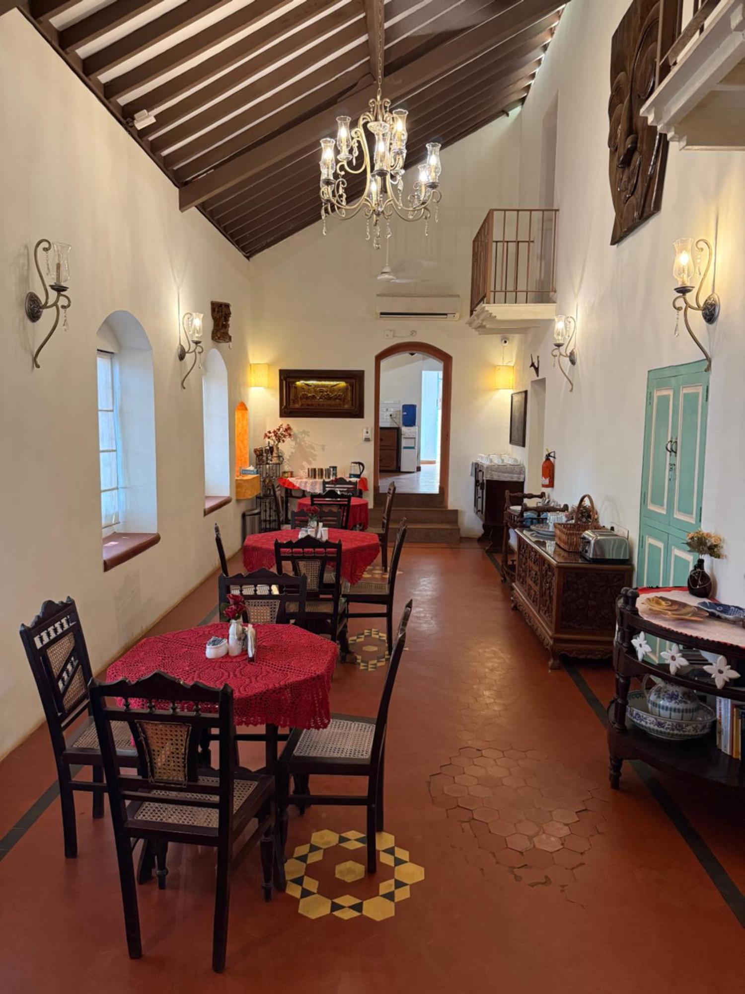 Lar Amorosa Boutique Hotel - Goa Calangute Exteriör bild