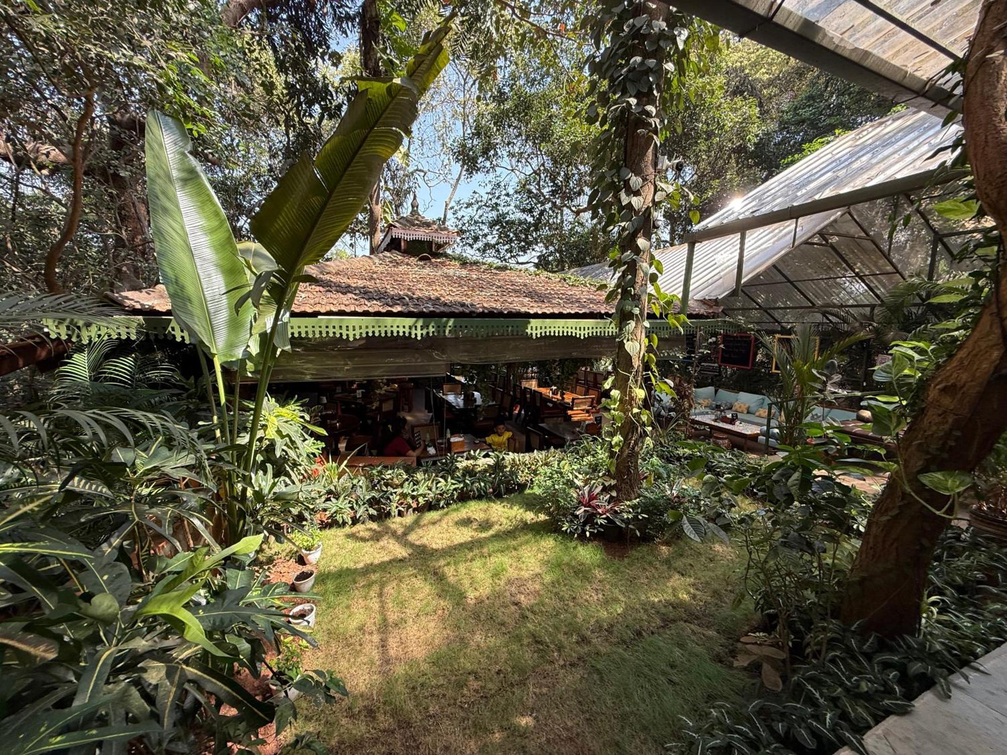Lar Amorosa Boutique Hotel - Goa Calangute Exteriör bild