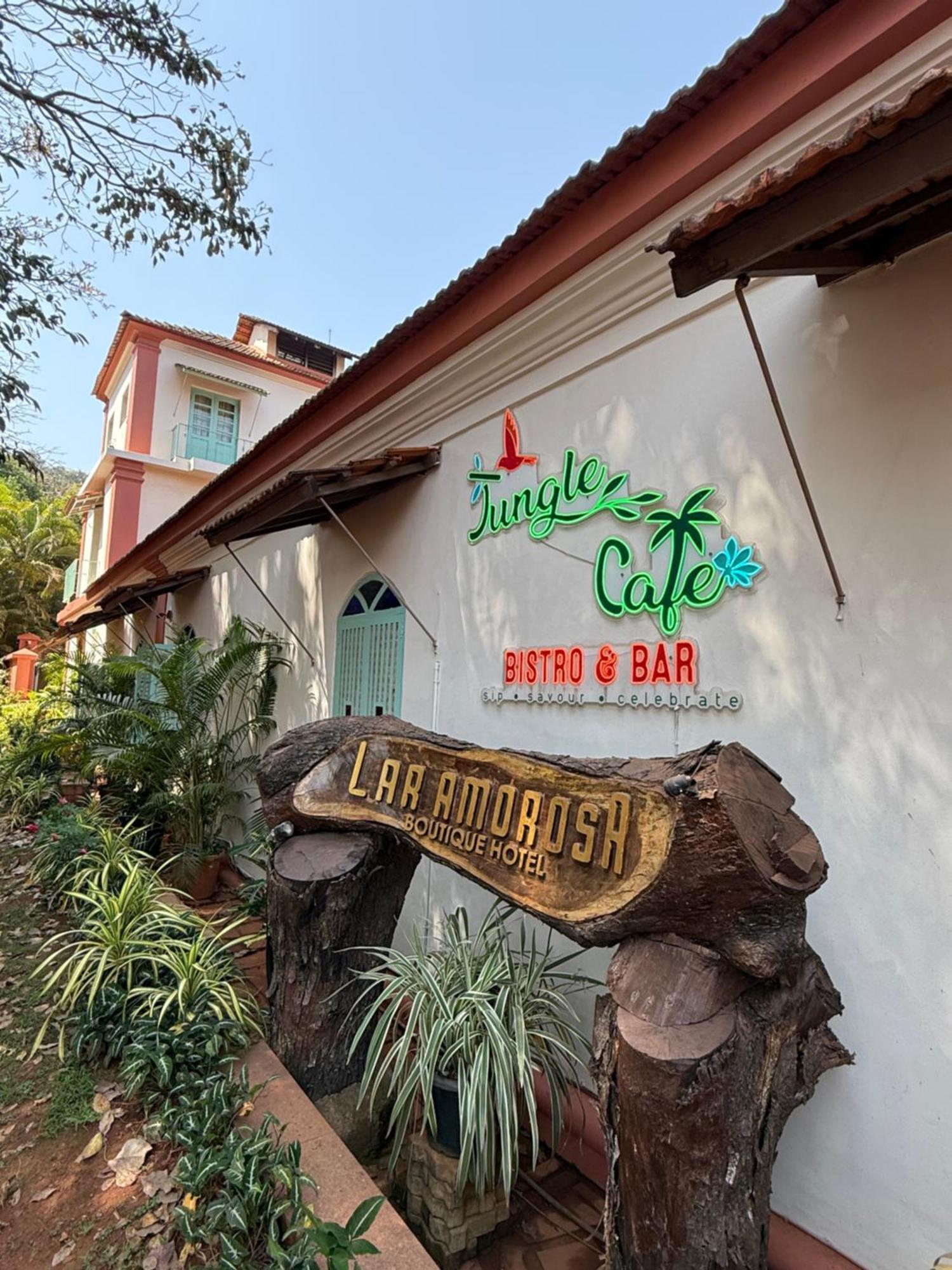 Lar Amorosa Boutique Hotel - Goa Calangute Exteriör bild