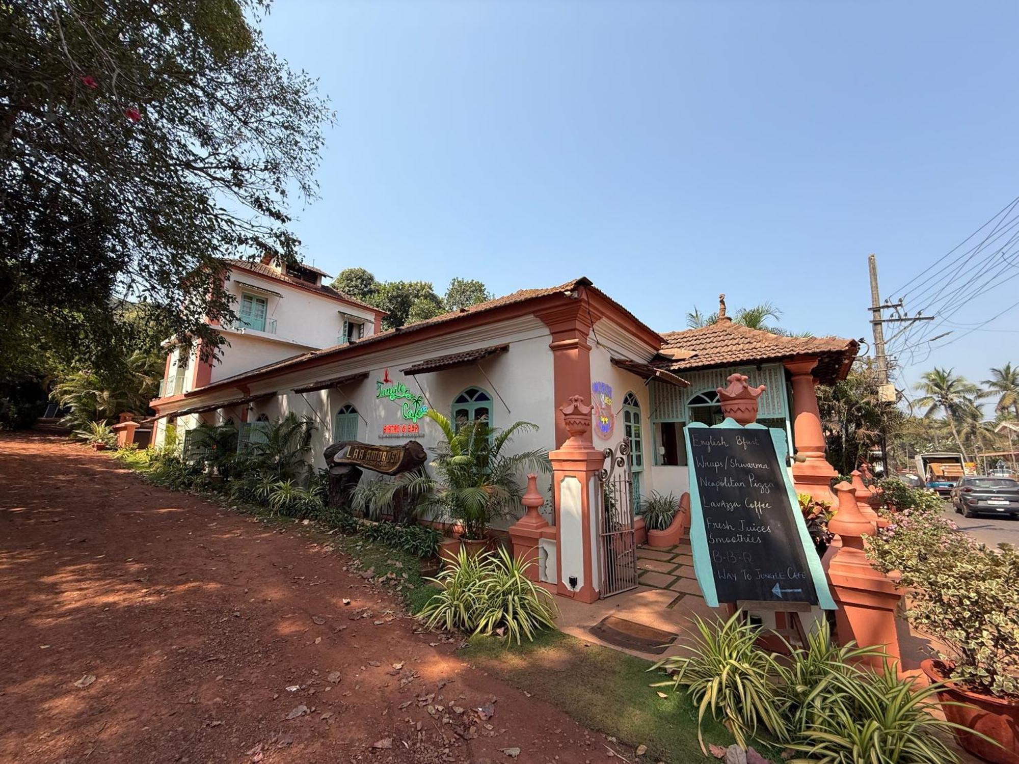 Lar Amorosa Boutique Hotel - Goa Calangute Exteriör bild