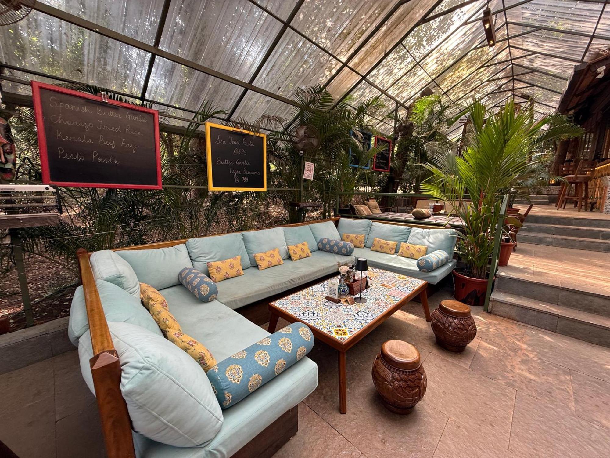 Lar Amorosa Boutique Hotel - Goa Calangute Exteriör bild