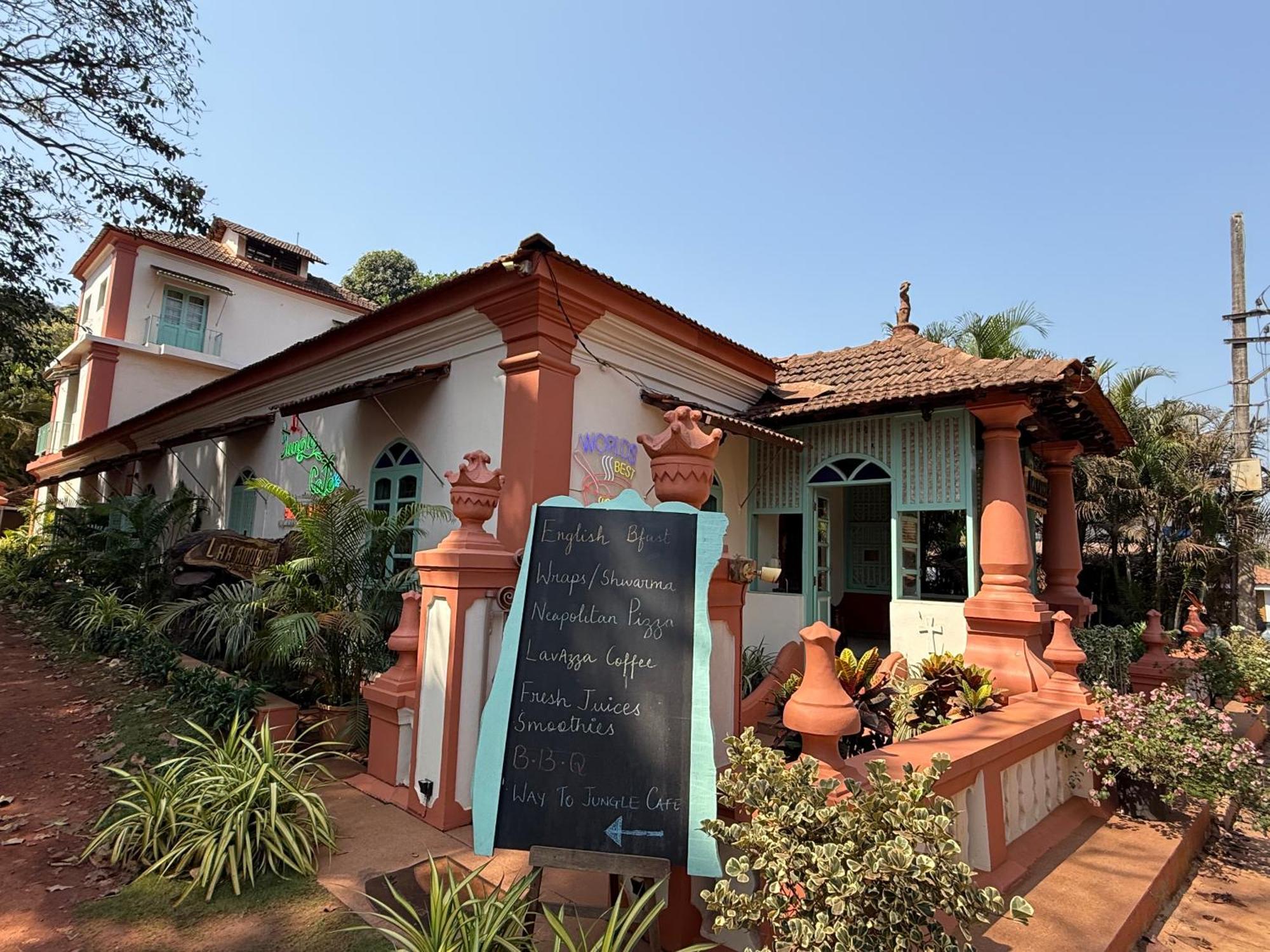 Lar Amorosa Boutique Hotel - Goa Calangute Exteriör bild