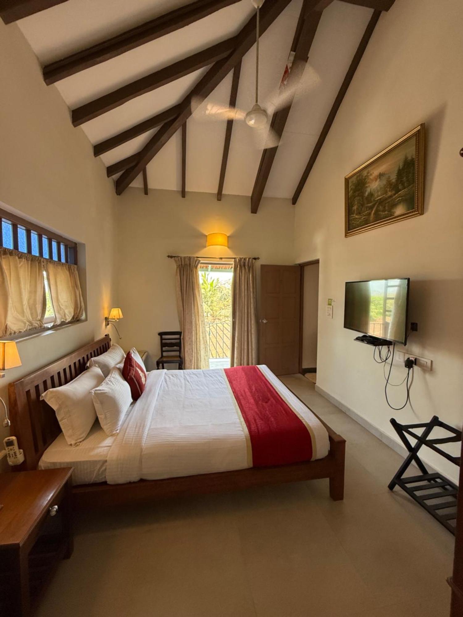 Lar Amorosa Boutique Hotel - Goa Calangute Exteriör bild