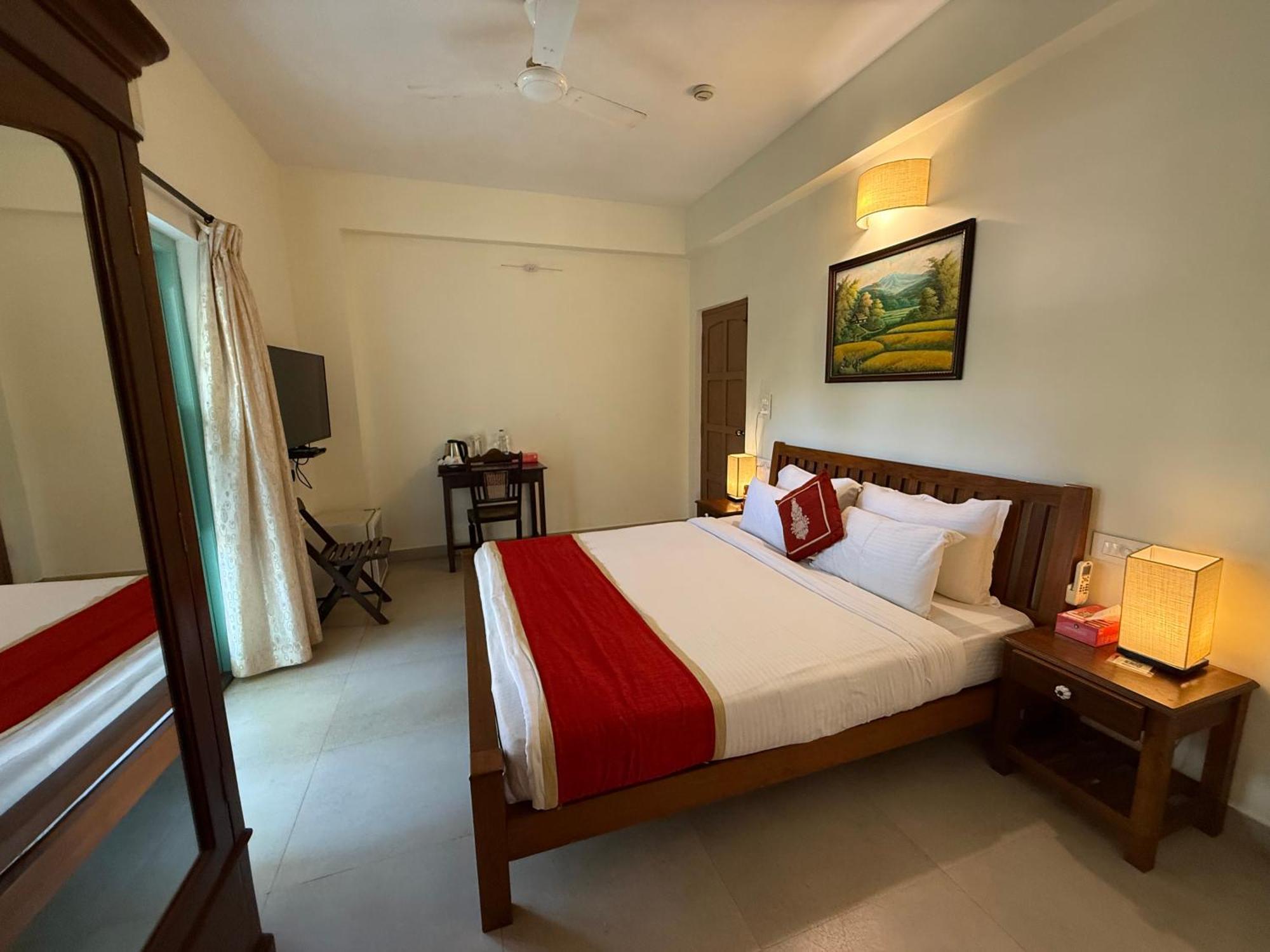Lar Amorosa Boutique Hotel - Goa Calangute Exteriör bild