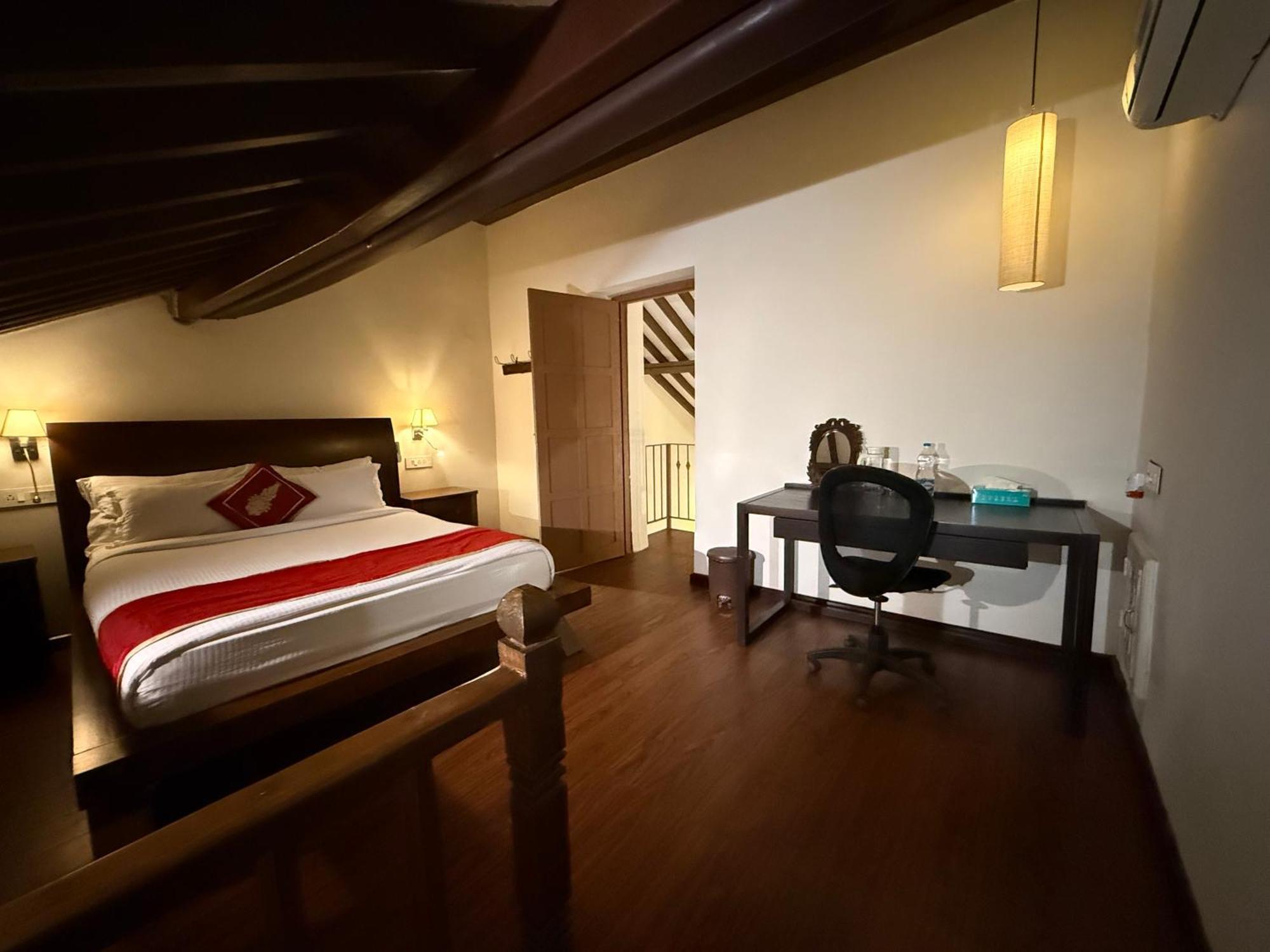 Lar Amorosa Boutique Hotel - Goa Calangute Exteriör bild