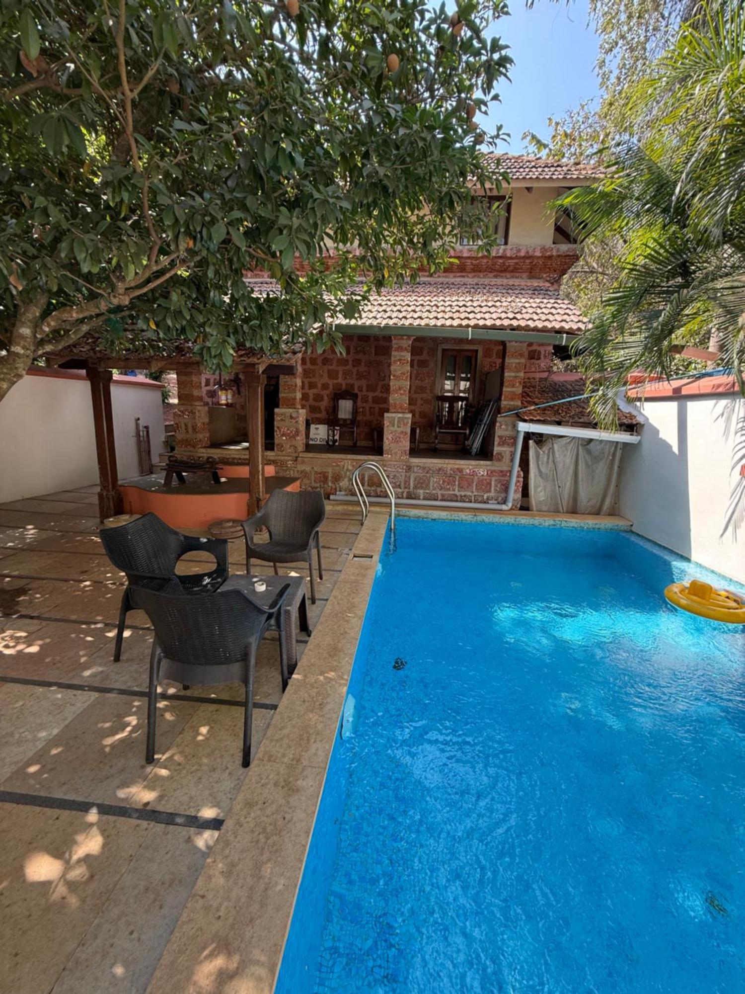 Lar Amorosa Boutique Hotel - Goa Calangute Exteriör bild
